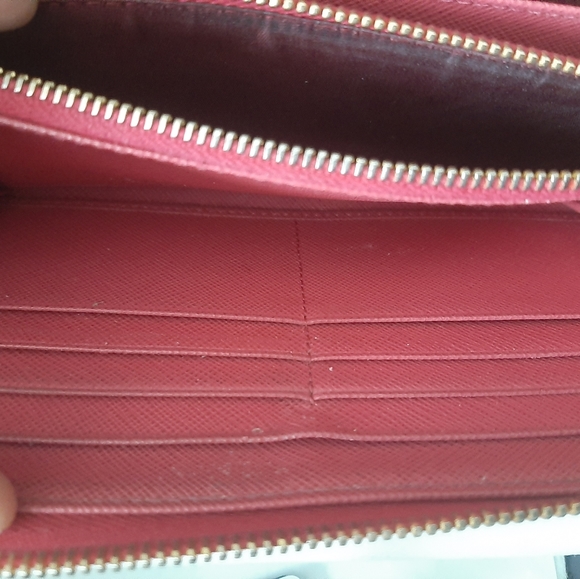 Prada pink wallet - Picture 16 of 16